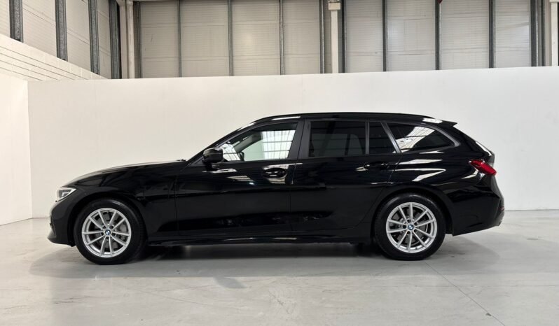 
								2021 BMW 330E SE Pro Estate Auto full									