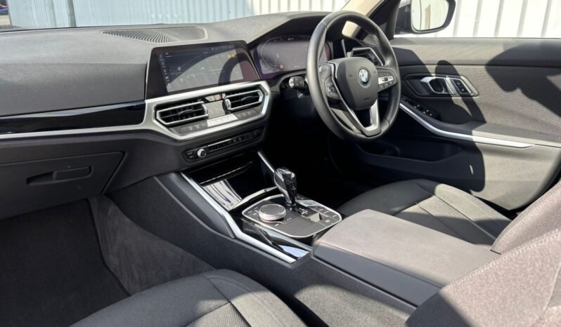 
								2021 BMW 330E SE Pro Auto full									