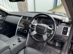 
										2022 Land Rover Discovery 5 3.0 D300 Commercial full									