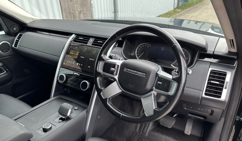 
								2022 Land Rover Discovery 5 3.0 D300 Commercial full									