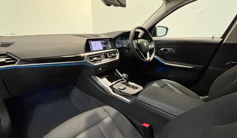 
								2021 BMW 330E SE Pro Estate Auto full									
