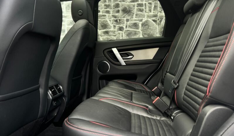 
								2021 Land Rover Discovery Sport R-Dynamic SE P300E full									