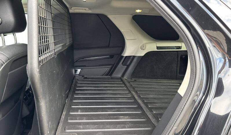 
								2022 Land Rover Discovery 5 3.0 D300 Commercial full									