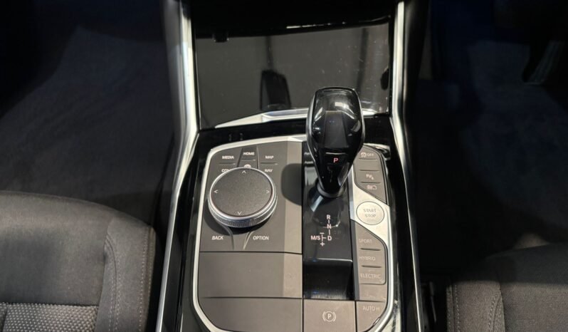 
								2021 BMW 330E SE Pro Estate Auto full									