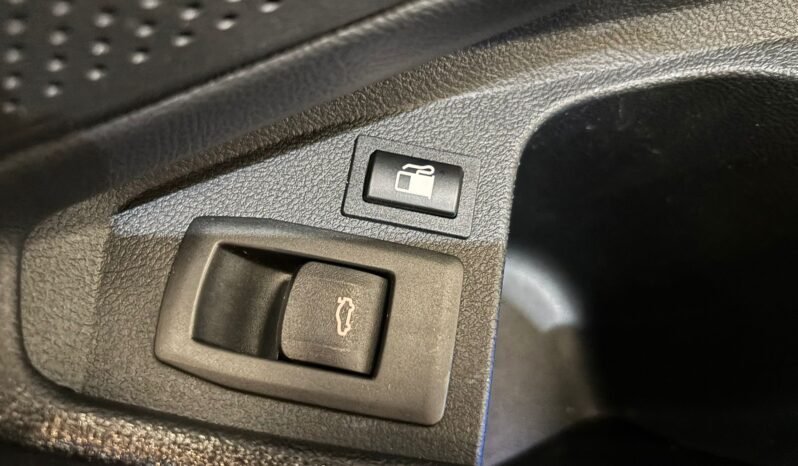 
								2021 BMW 330E SE Pro Estate Auto full									