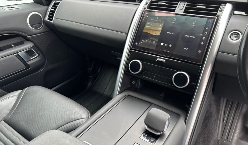 
								2022 Land Rover Discovery 5 3.0 D300 Commercial full									