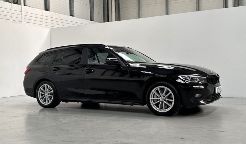 
								2021 BMW 330E SE Pro Estate Auto full									