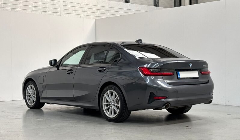 
								2021 BMW 330E SE Pro Auto full									