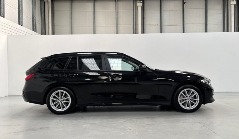 
								2021 BMW 330E SE Pro Estate Auto full									