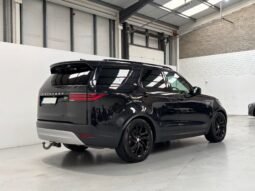 
										2022 Land Rover Discovery 5 3.0 D300 Commercial full									