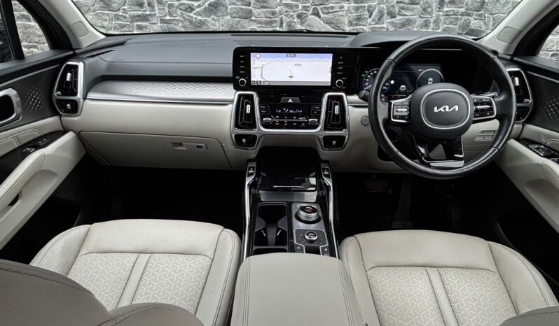 
								2022 Kia Sorento K3 AWD 7 Seat 1.6 PHEV full									
