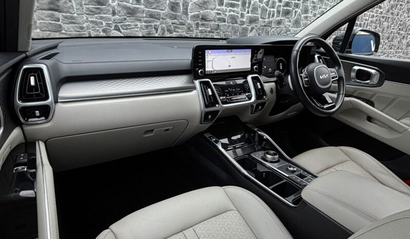 
								2022 Kia Sorento K3 AWD 7 Seat 1.6 PHEV full									