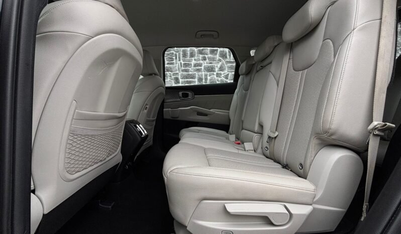 
								2022 Kia Sorento K3 AWD 7 Seat 1.6 PHEV full									