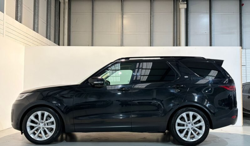 
2022 Land Rover Discovery 5 SE Commercial 2 Seater full									