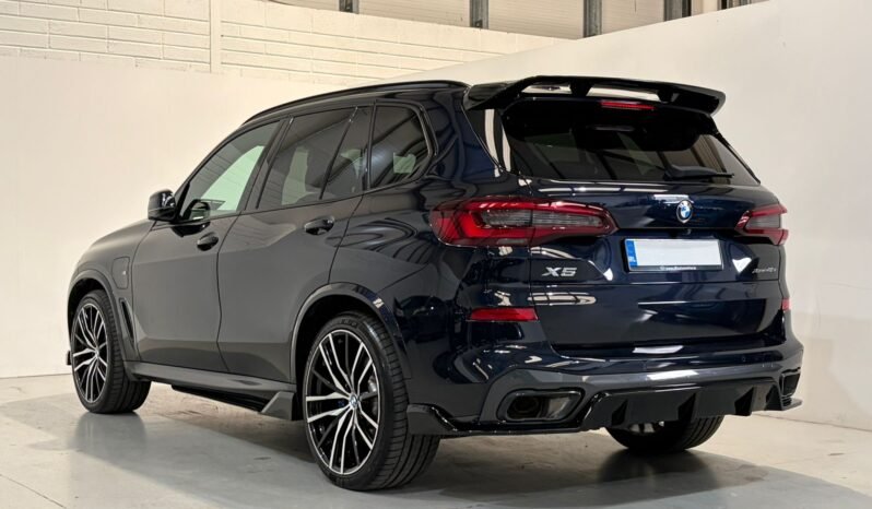 
2021 BMW X5 45e M Sport M Performance X-Drive full									