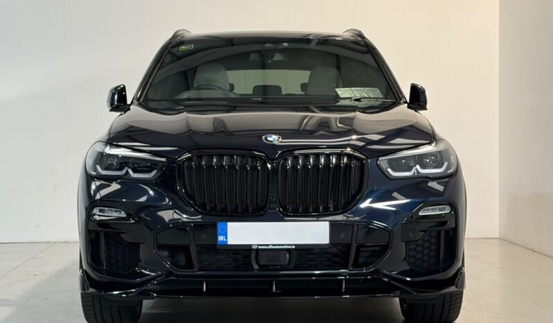 
2021 BMW X5 45e M Sport M Performance X-Drive full									