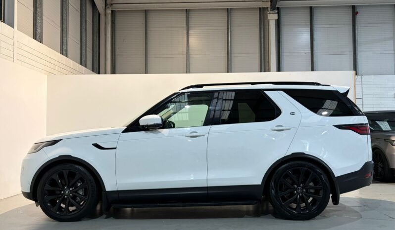 
2022 Land Rover Discovery 5 SE Commercial 2 Seater full									