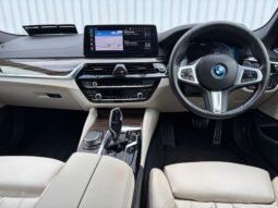 
2022 BMW G30 530e M Sport Auto full									