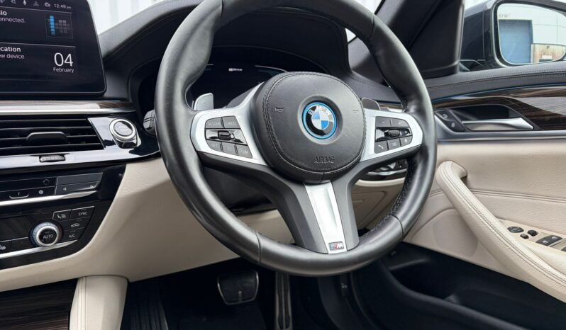 
2022 BMW G30 530e M Sport Auto full									