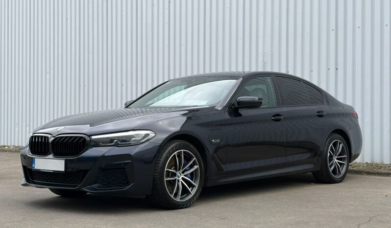 
2022 BMW G30 530e M Sport Auto full									