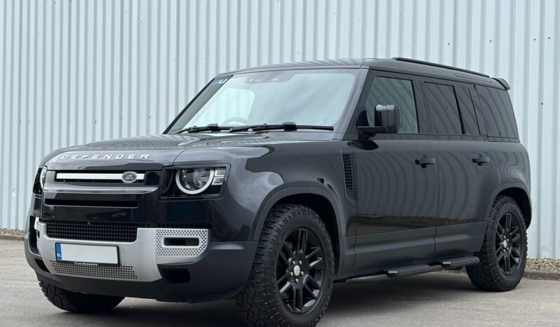 
212 Land Rover Defender 110 D300 SE 3 Seat Com full									