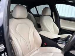 
2022 BMW G30 530e M Sport Auto full									